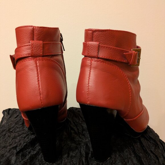 Red leather heels made in Mexico - Picture 5 of 8